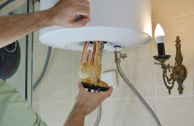 Water heater repair and maintenance service in Tarpon Springs, Florida